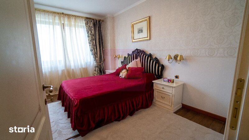 Vand apartament 4 camere la baza Partiei Clabucet - Predeal