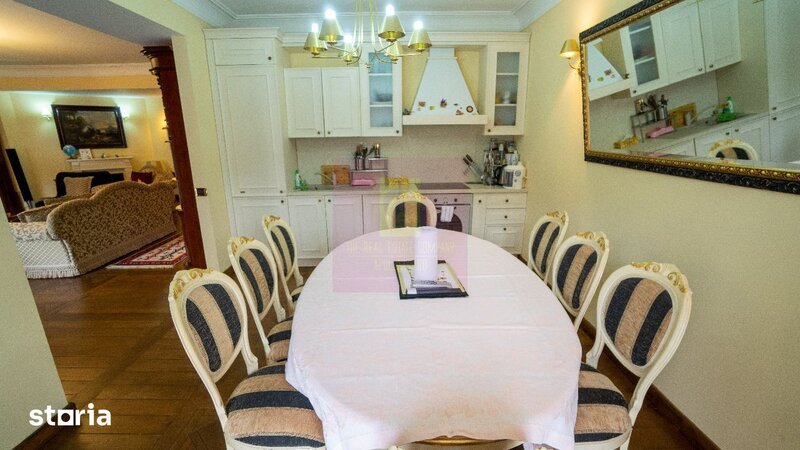 Vand apartament 4 camere la baza Partiei Clabucet - Predeal
